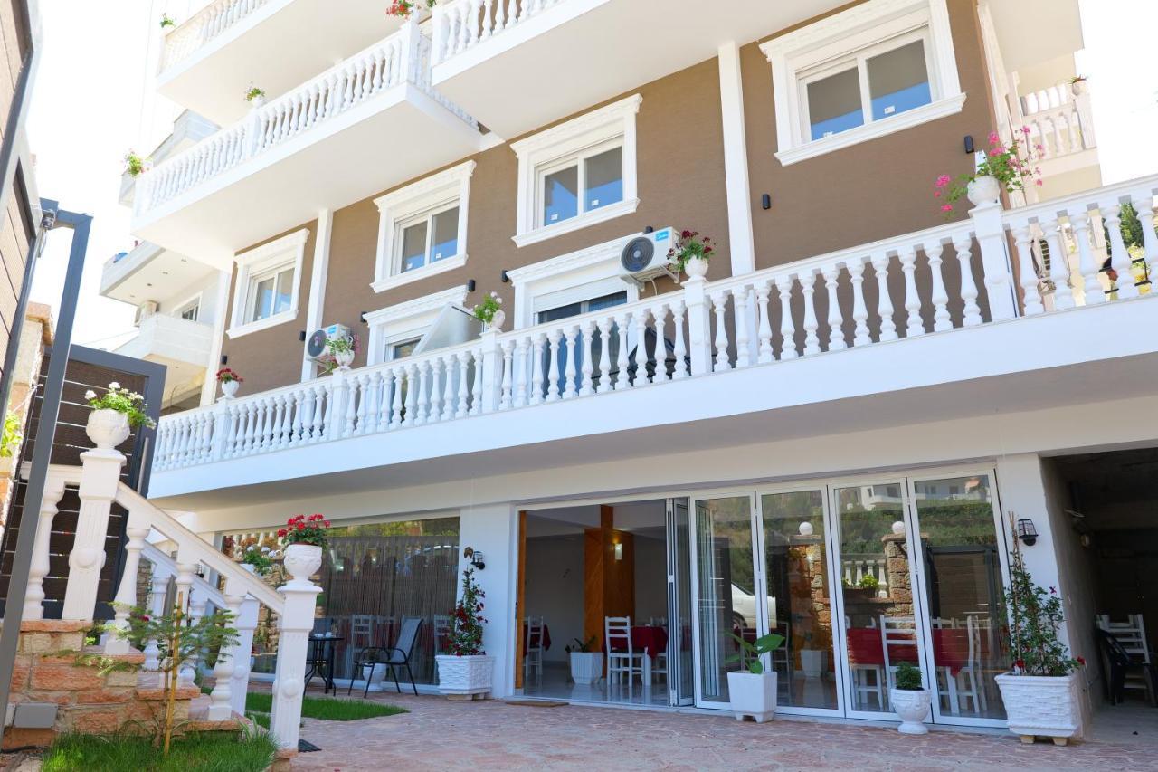 Elite Hotel Саранда Экстерьер фото