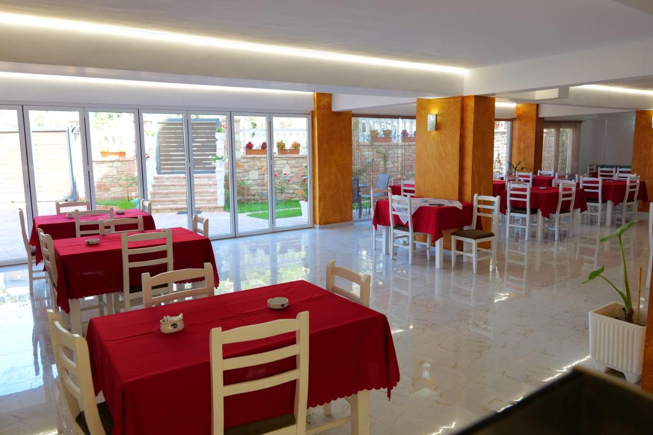 Elite Hotel Саранда Экстерьер фото
