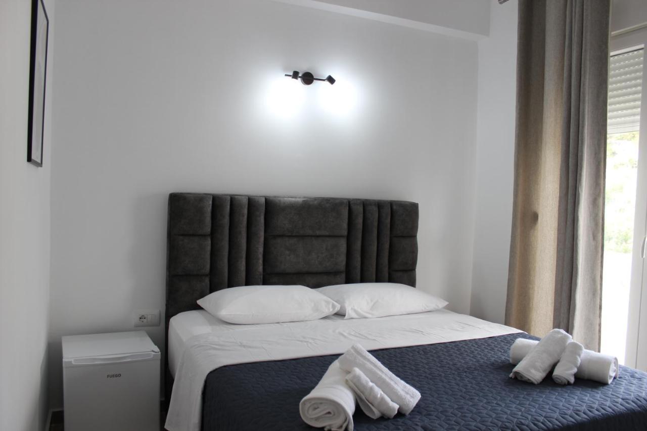 Elite Hotel Саранда Экстерьер фото