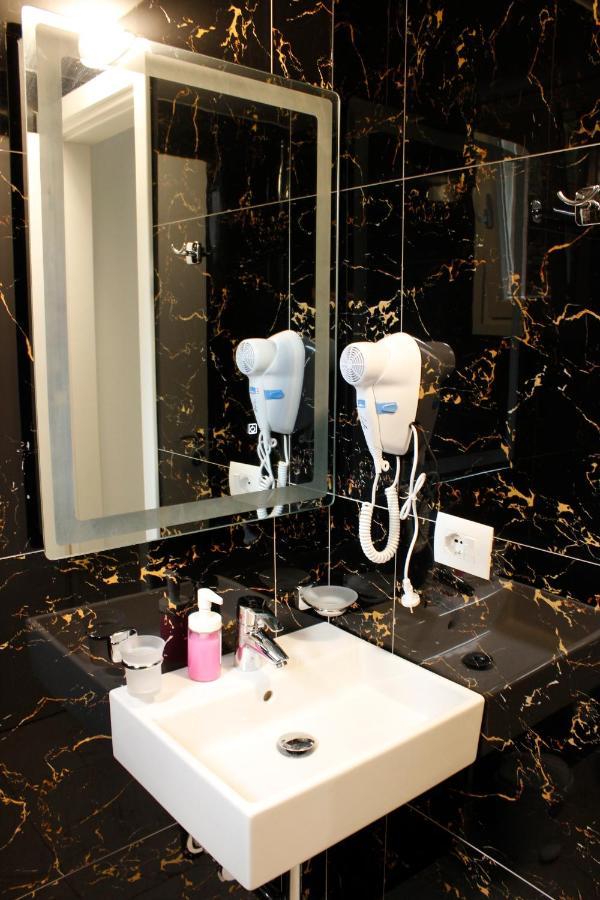 Elite Hotel Саранда Экстерьер фото